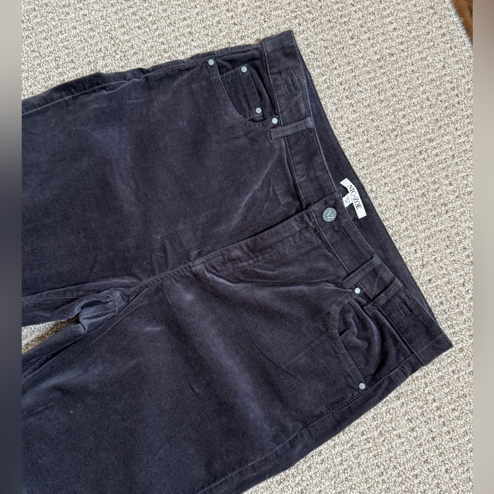 NIC+ZOE  Corduroy Women Straight Pants.  Size 31